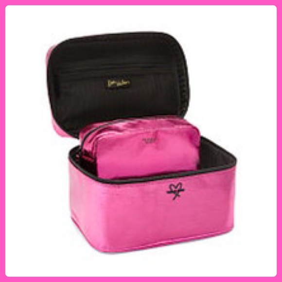 Victoria's Secret Handbags - 🌸SALE🌸 New Victoria’s Secret Jetsetter